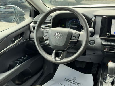 2025 Toyota Camry LE