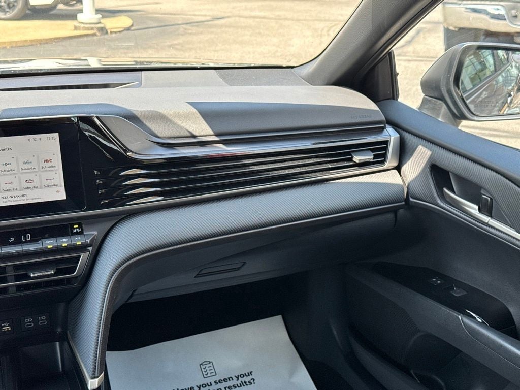 2025 Toyota Camry SE