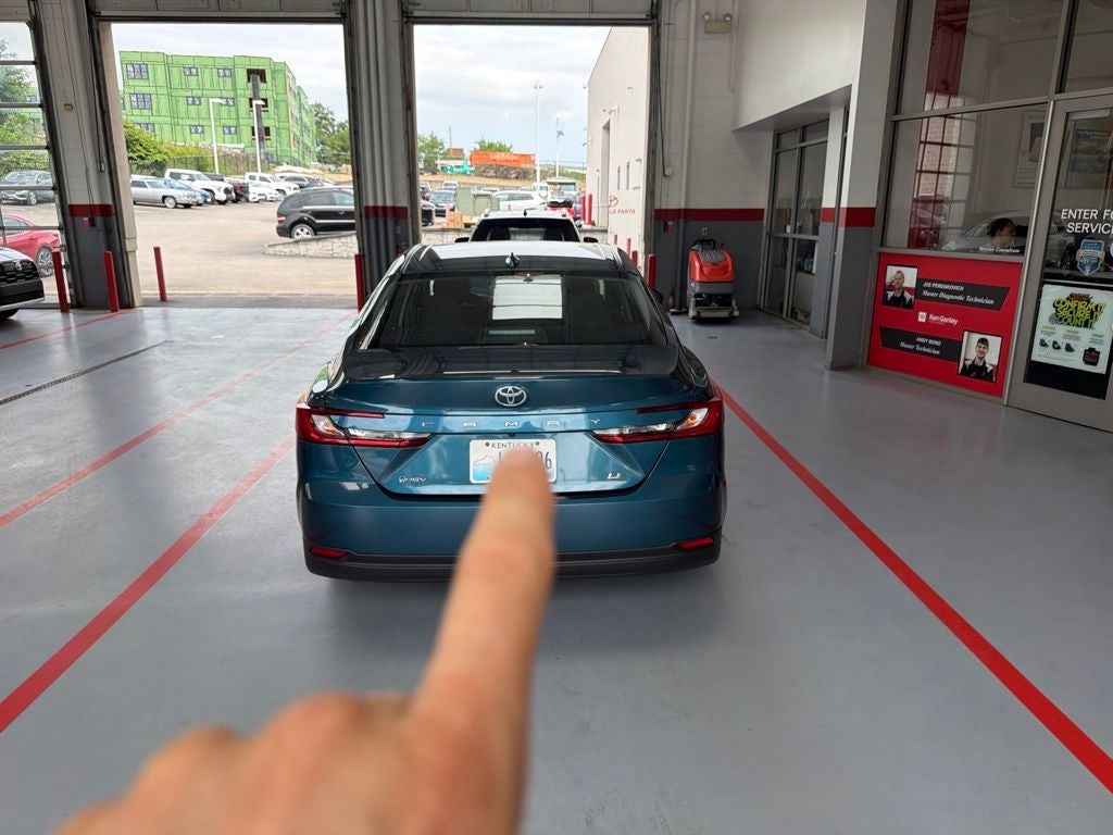 2025 Toyota Camry LE