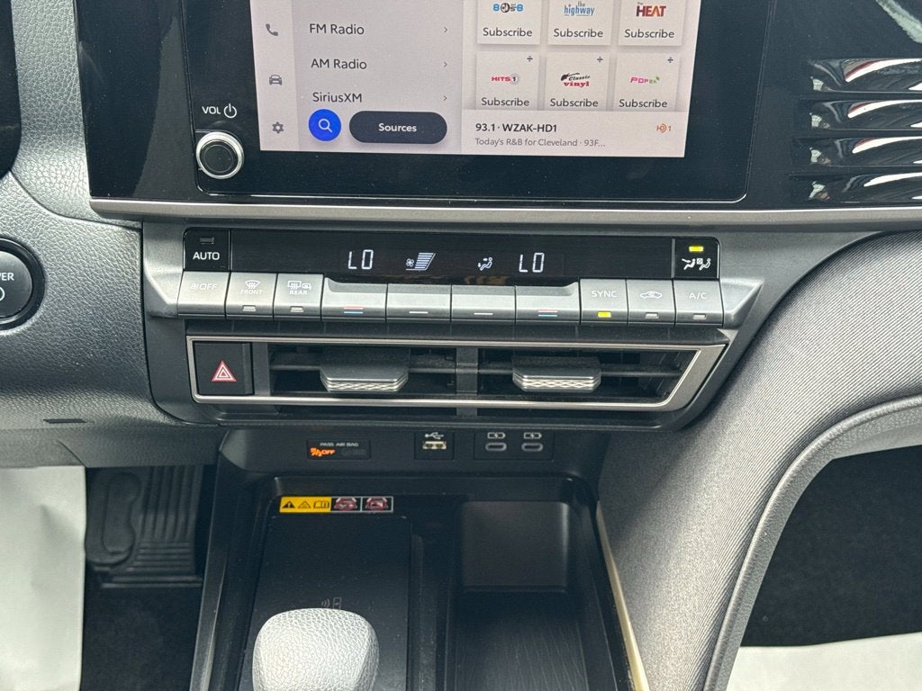 2025 Toyota Camry LE