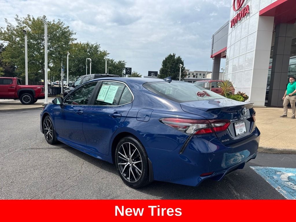 2024 Toyota Camry SE