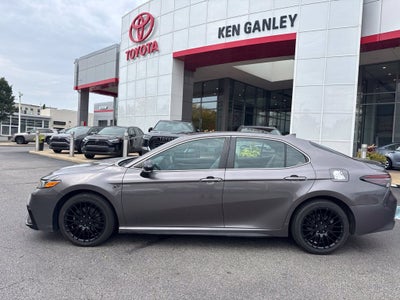 2022 Toyota Camry SE