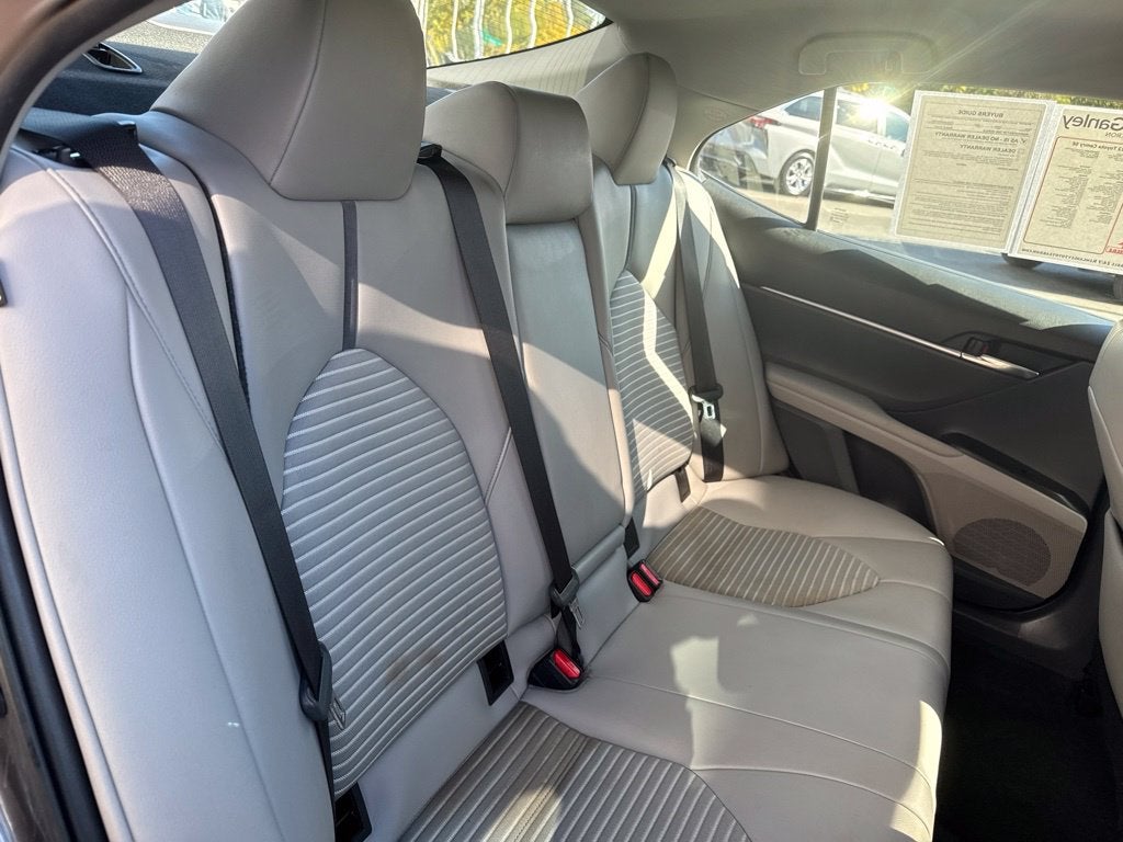 2022 Toyota Camry SE