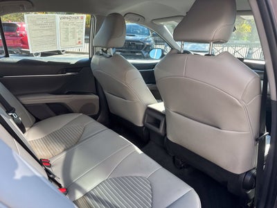 2022 Toyota Camry SE