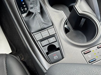 2023 Toyota Camry Hybrid XSE