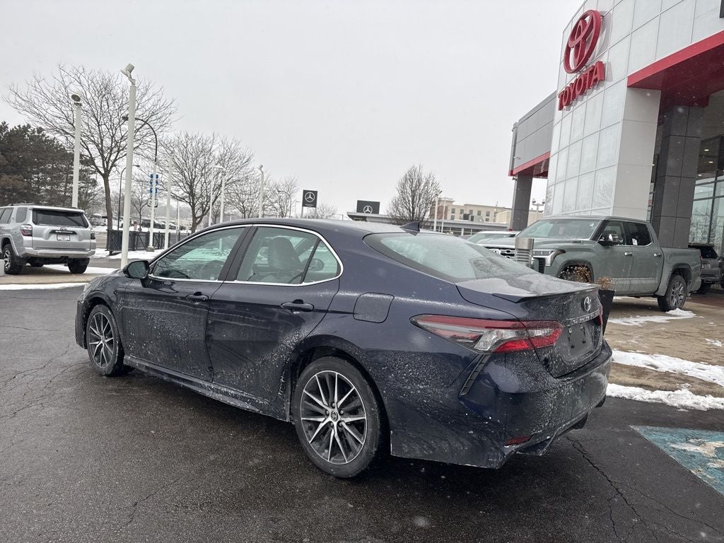 2022 Toyota Camry SE