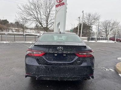 2022 Toyota Camry SE