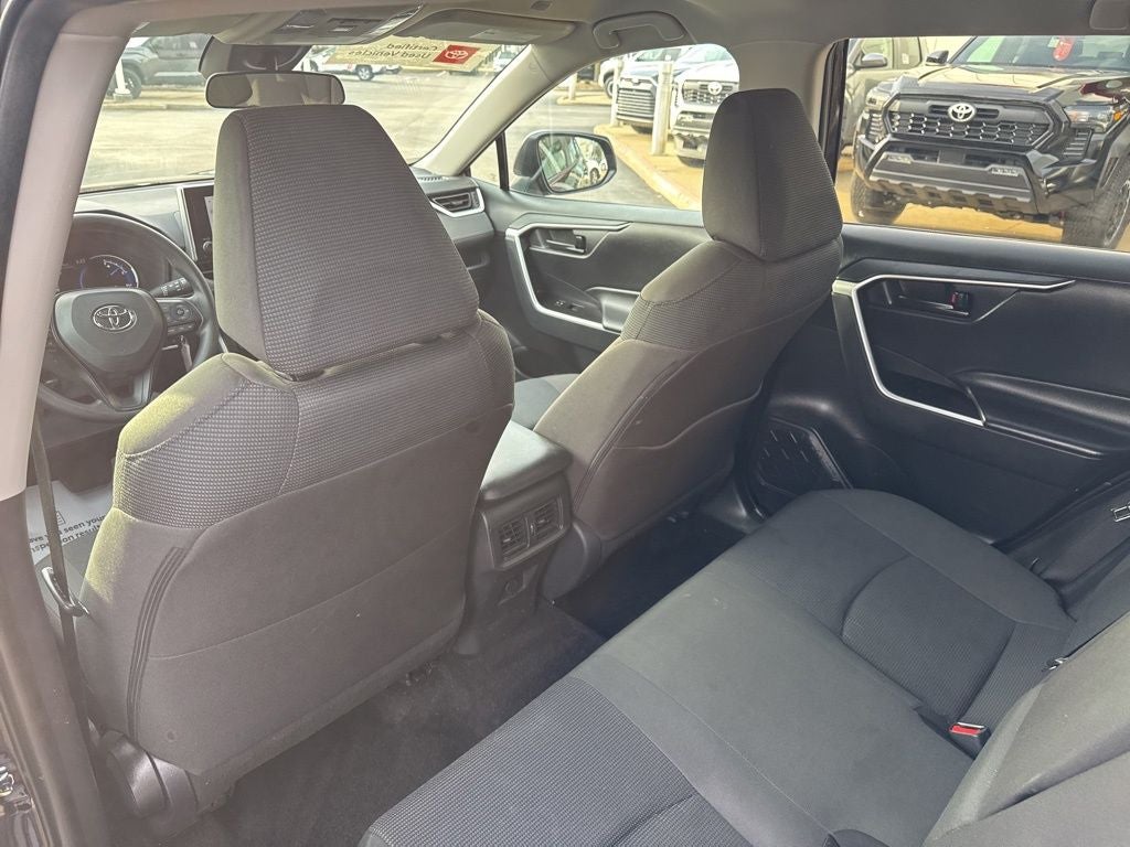 2025 Toyota RAV4 Hybrid LE