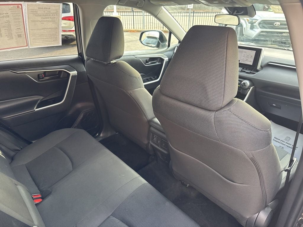 2025 Toyota RAV4 Hybrid LE