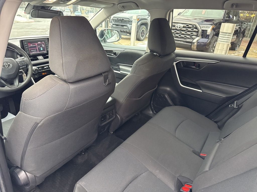 2022 Toyota RAV4 Hybrid LE