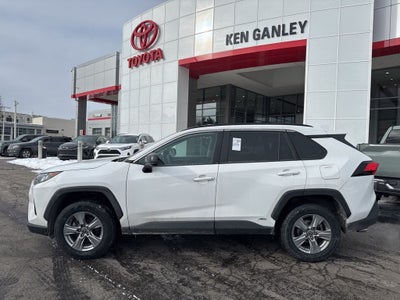 2022 Toyota RAV4 Hybrid LE