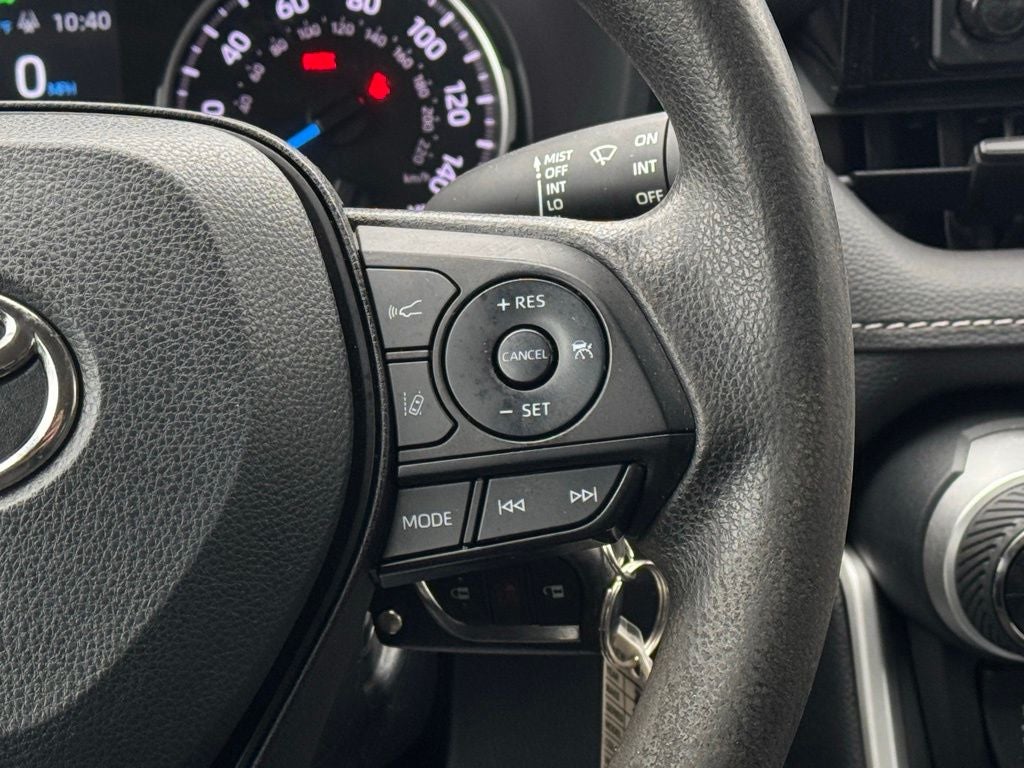 2022 Toyota RAV4 Hybrid LE