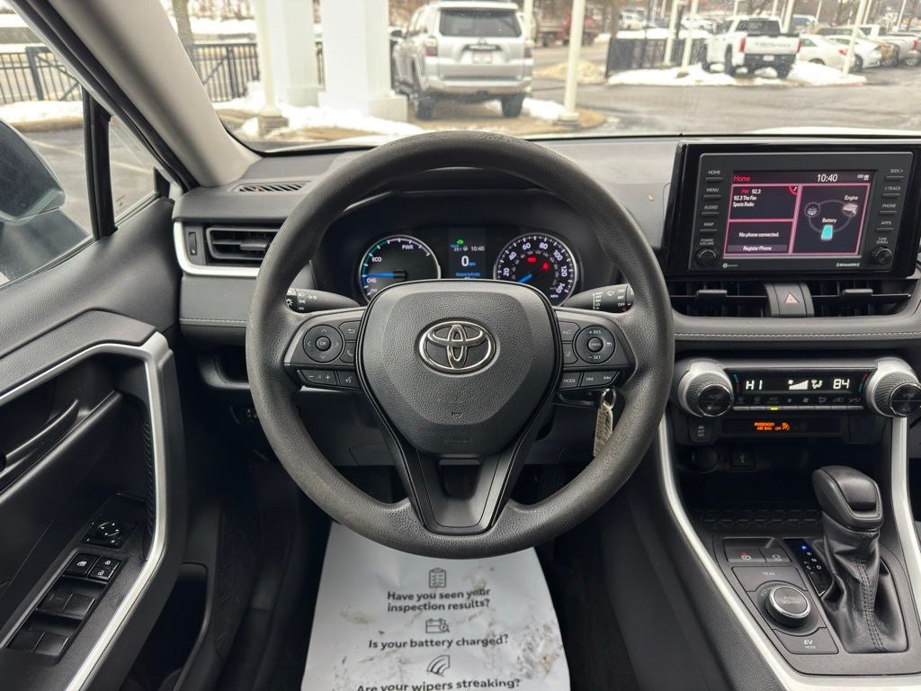 2022 Toyota RAV4 Hybrid LE