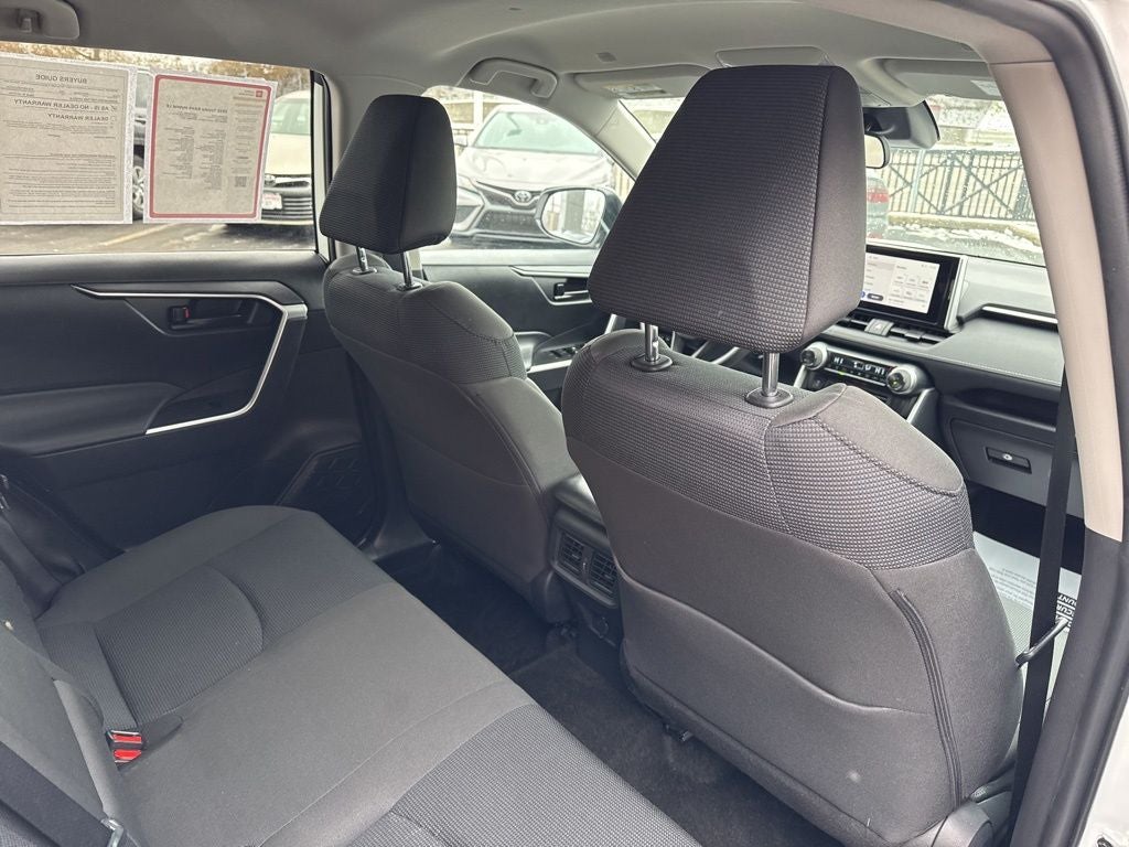 2025 Toyota RAV4 Hybrid LE