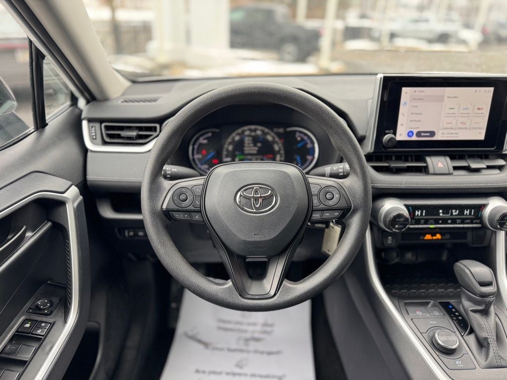 2025 Toyota RAV4 Hybrid LE