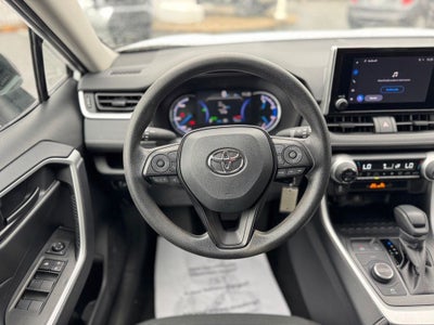 2025 Toyota RAV4 Hybrid LE