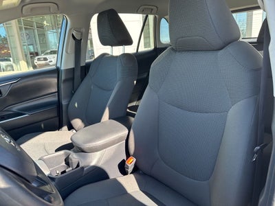 2025 Toyota RAV4 Hybrid LE