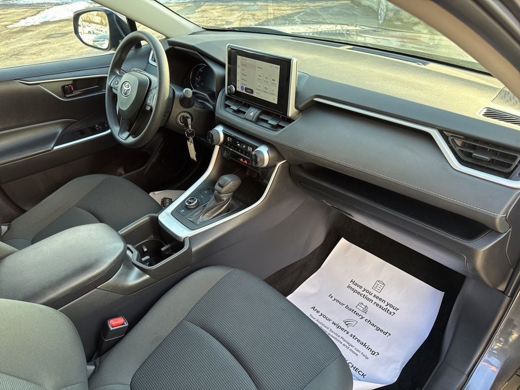 2025 Toyota RAV4 Hybrid LE