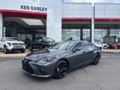 2025 Lexus ES 300h F SPORT Design