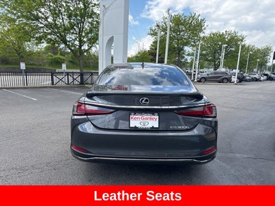 2025 Lexus ES 300h F SPORT Design