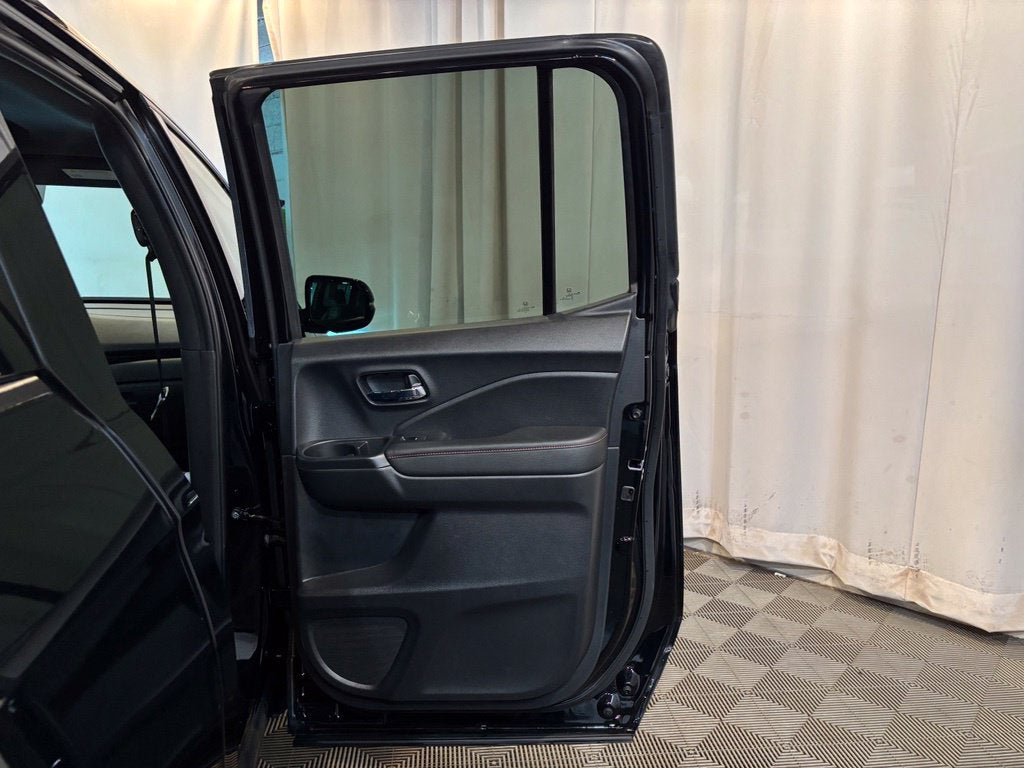 2025 Honda Ridgeline Black Edition