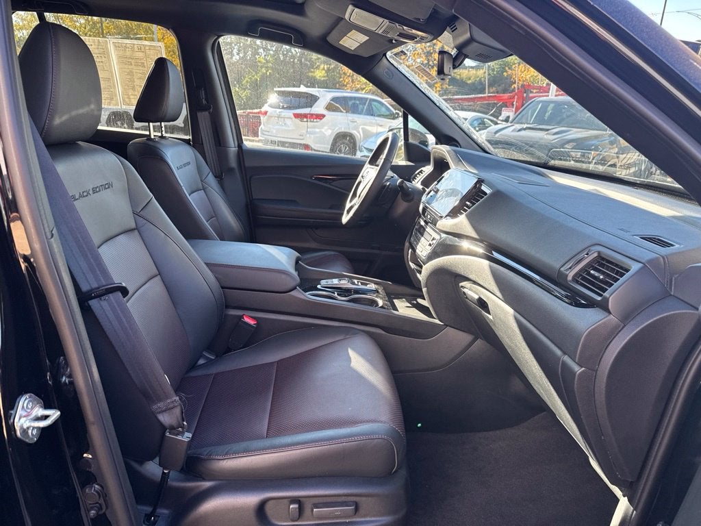 2025 Honda Ridgeline Black Edition