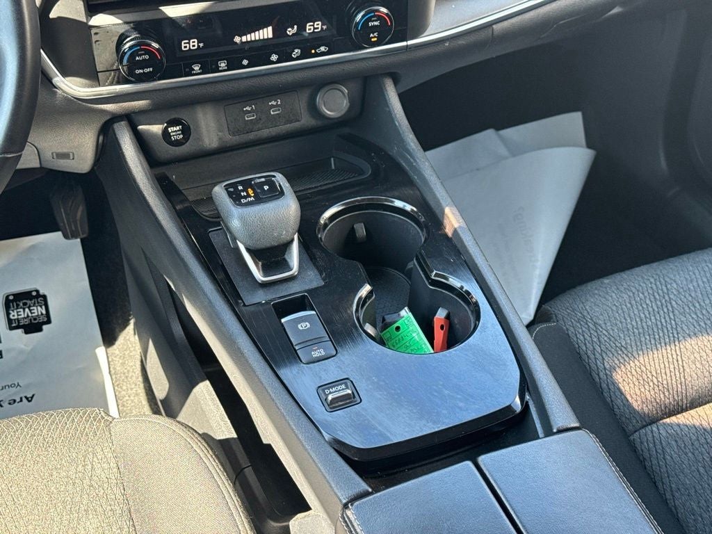 2025 Nissan Rogue SV