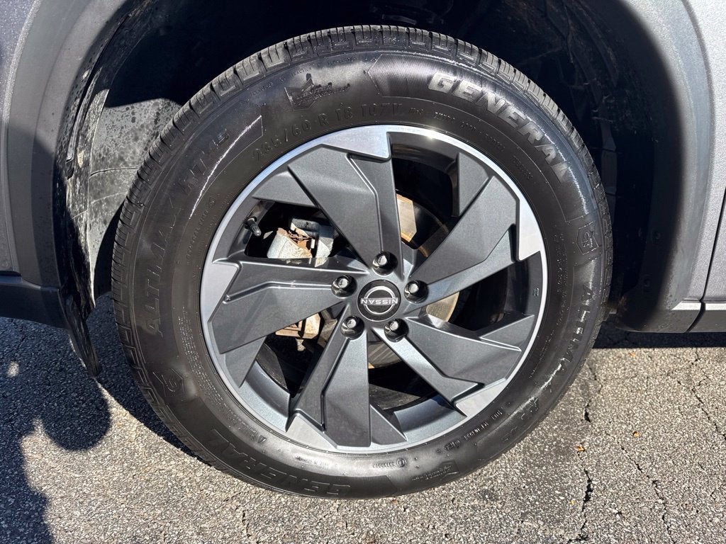 2024 Nissan Rogue SV