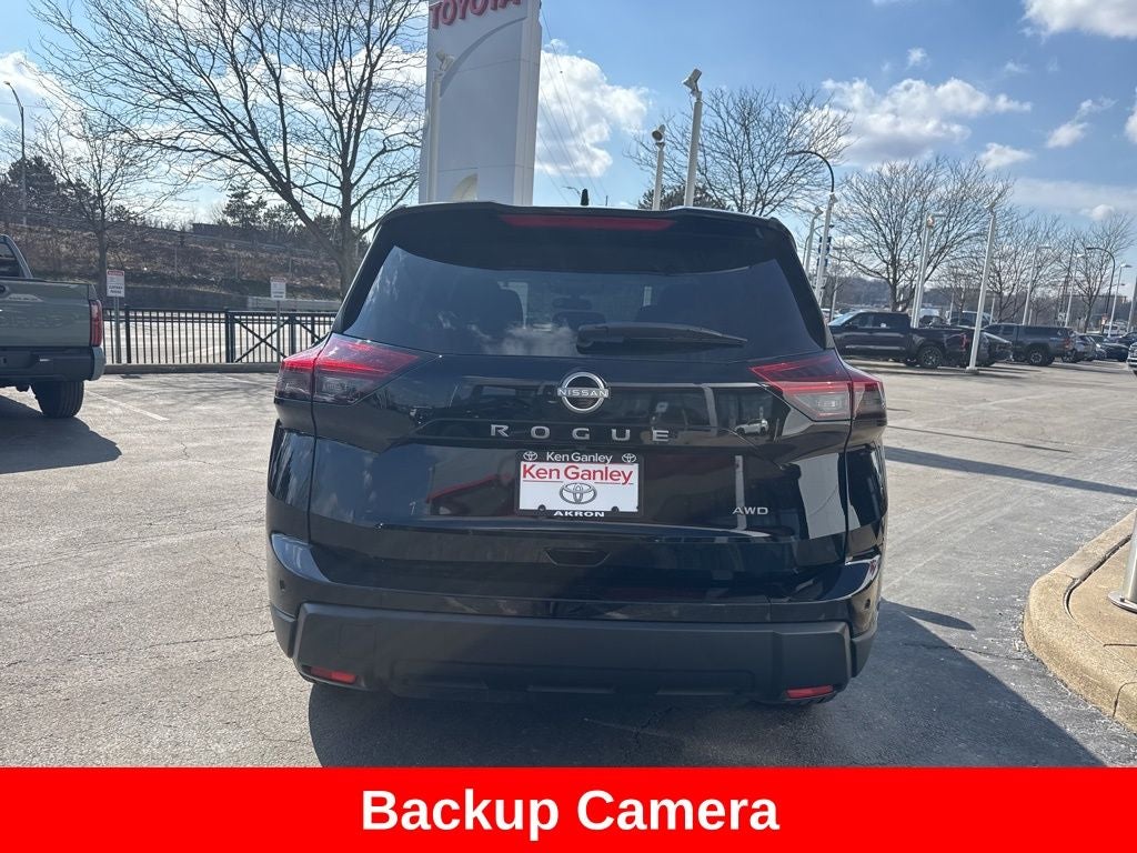 2025 Nissan Rogue SV