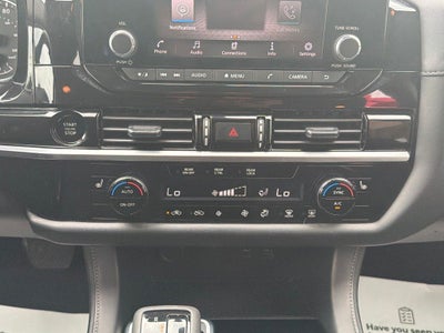 2025 Nissan Pathfinder SV