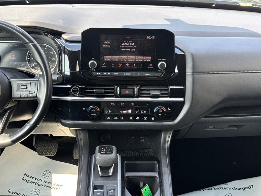 2024 Nissan Pathfinder SV