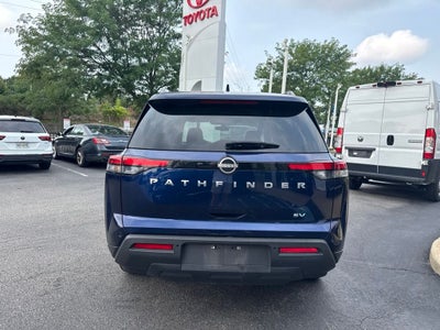 2024 Nissan Pathfinder SV