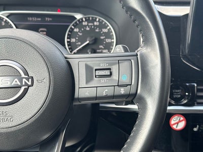2025 Nissan Pathfinder SV
