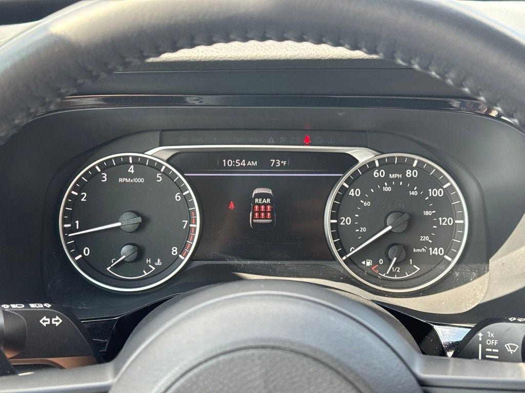 2025 Nissan Pathfinder SV