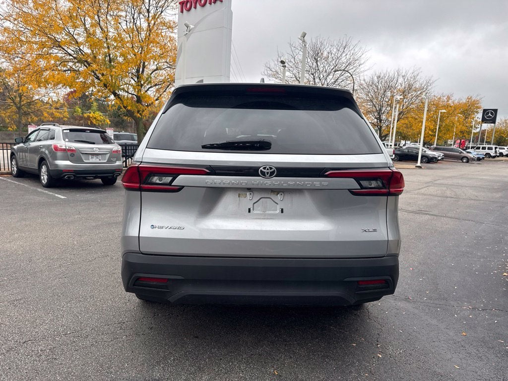 2025 Toyota Grand Highlander Hybrid XLE