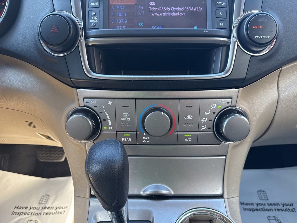 2013 Toyota Highlander Base