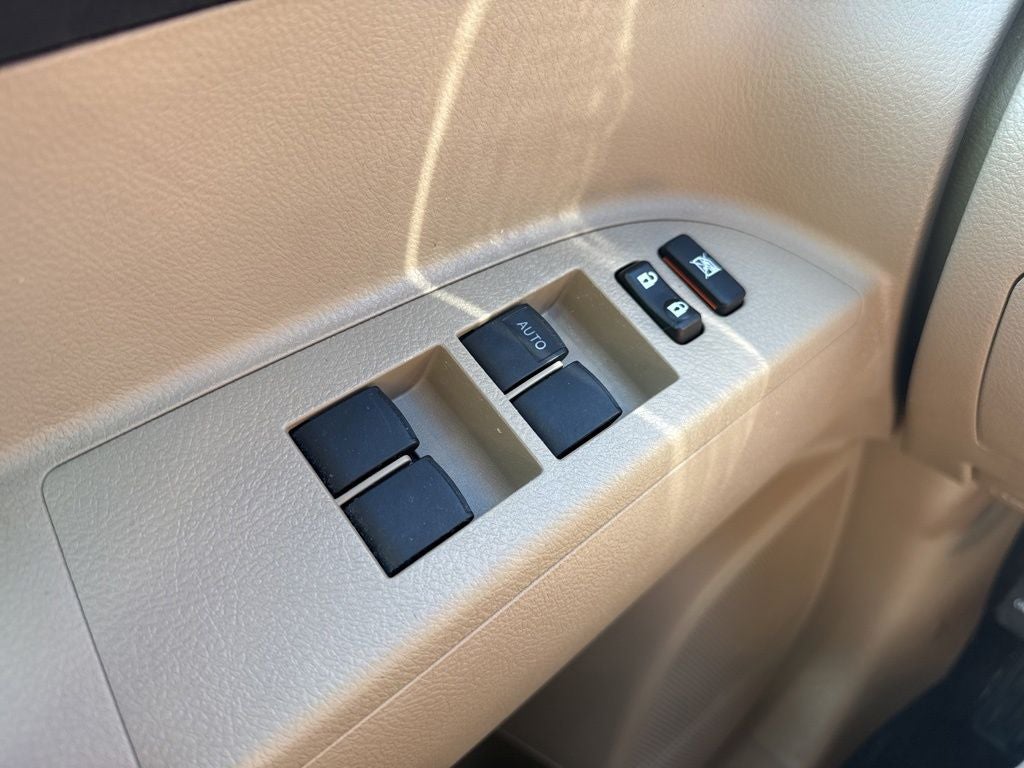 2013 Toyota Highlander Base