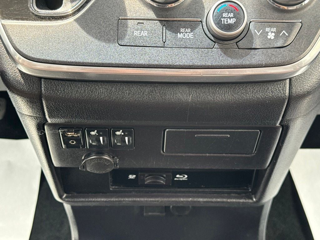 2015 Toyota Sienna Limited Premium 7 Passenger