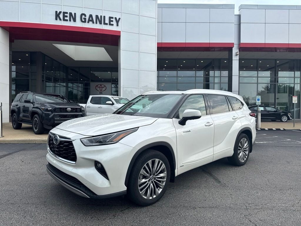 2020 Toyota Highlander Hybrid Platinum