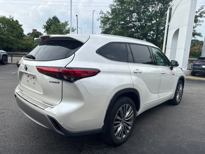 2020 Toyota Highlander Hybrid Platinum