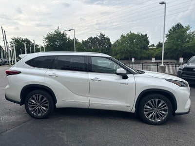 2020 Toyota Highlander Hybrid Platinum