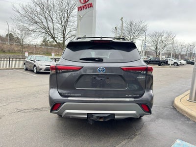 2021 Toyota Highlander Hybrid Platinum