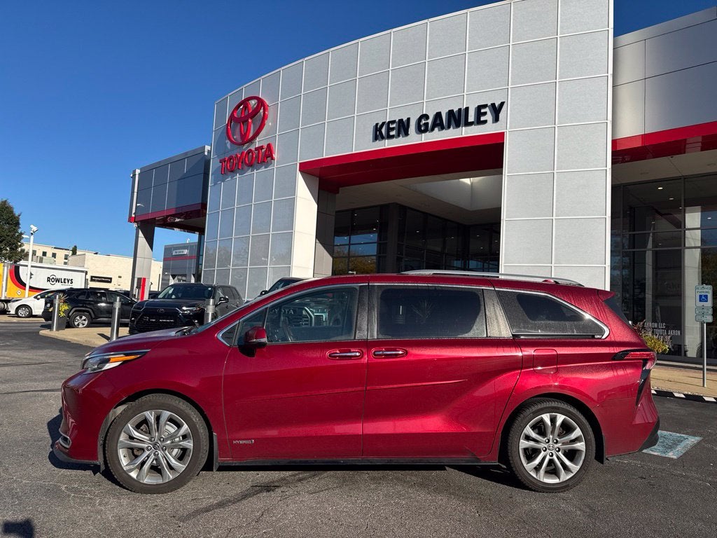 2021 Toyota Sienna Platinum 7 Passenger