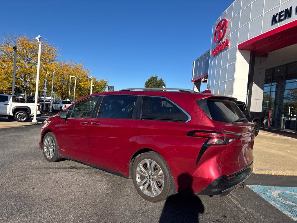 2021 Toyota Sienna Platinum 7 Passenger