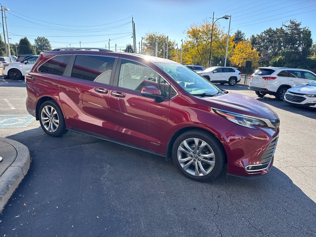 2021 Toyota Sienna Platinum 7 Passenger