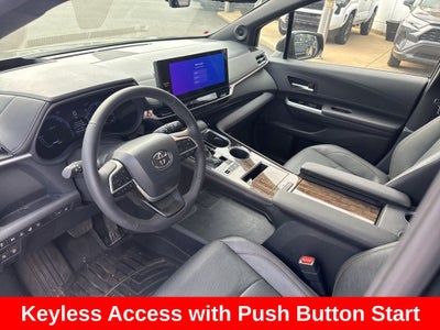 2025 Toyota Sienna Platinum 7 Passenger