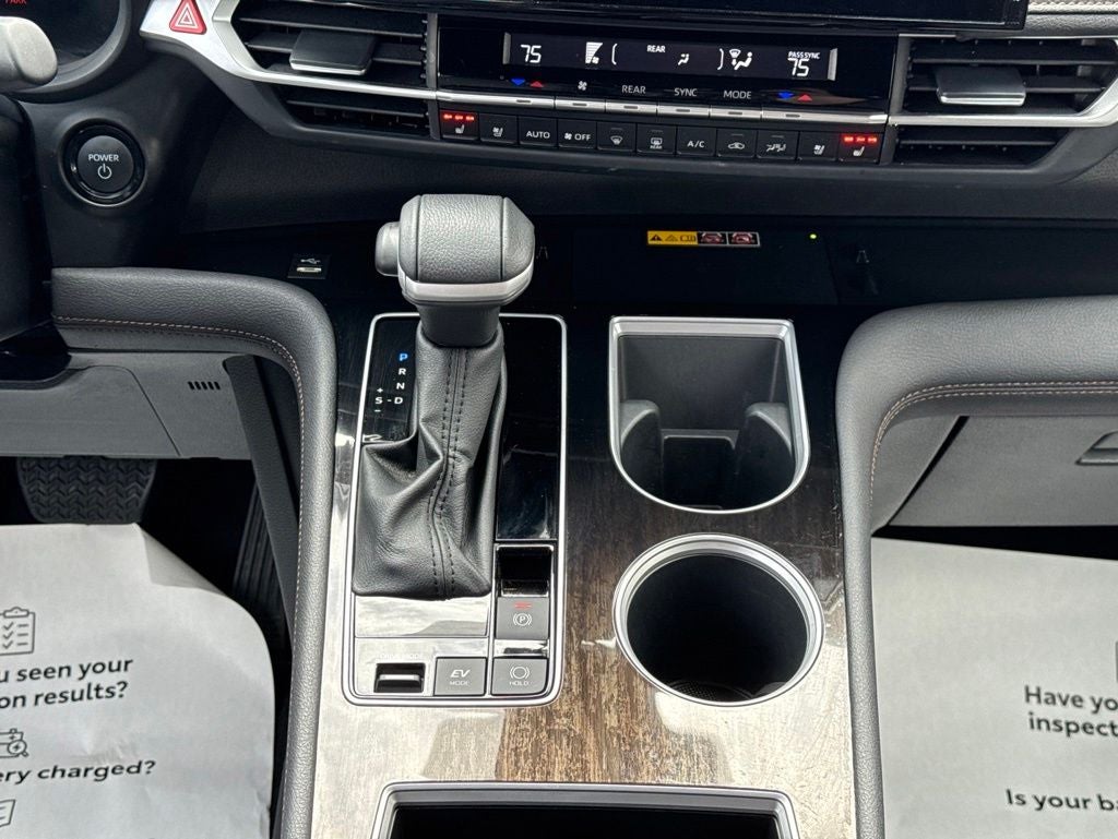 2025 Toyota Sienna Platinum 7 Passenger