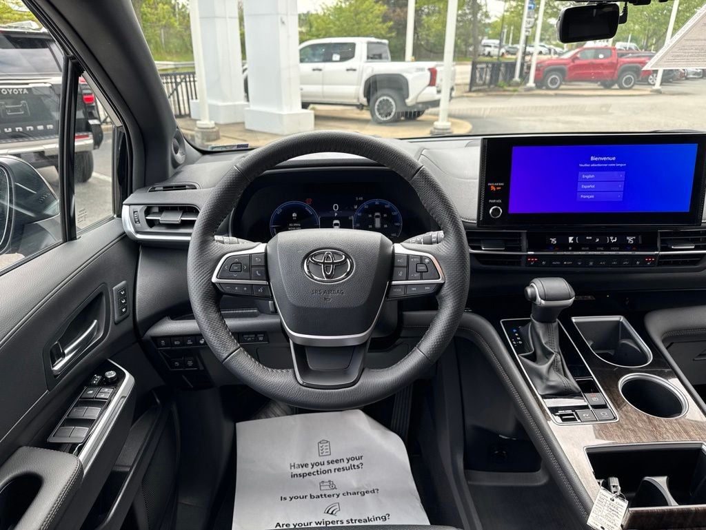 2025 Toyota Sienna Platinum 7 Passenger