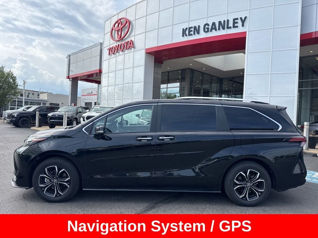 2025 Toyota Sienna Platinum 7 Passenger