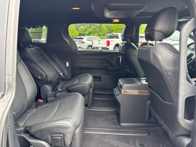 2025 Toyota Sienna Platinum 7 Passenger